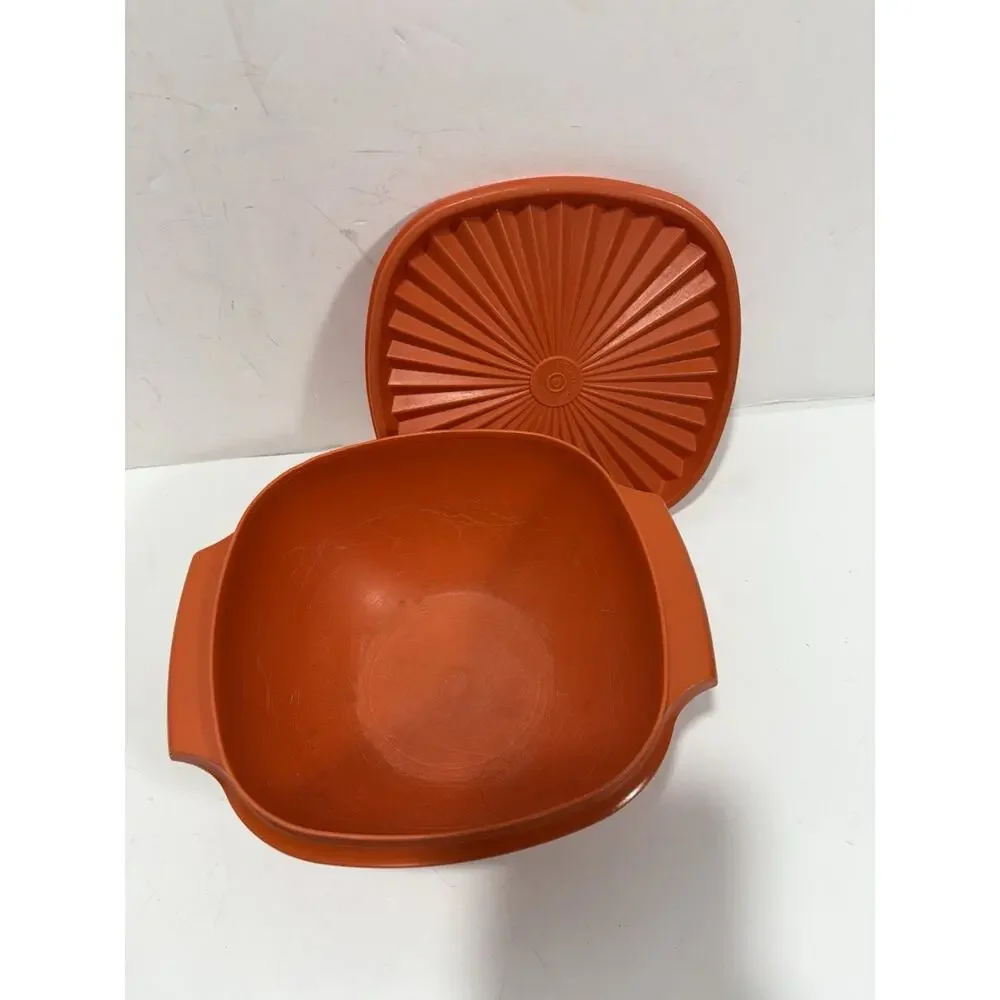 Set Of 2 Tupperware Servalier Bowl Yellow 9” W/ Lid: 837-4, Orange 8” Lid 839-16